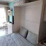 Beachstudio Westende With Sea View شقة ميدل كيرك
