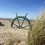 Beachstudio Westende With Sea View