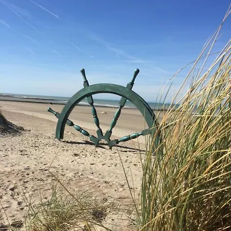 Beachstudio Westende With Sea View