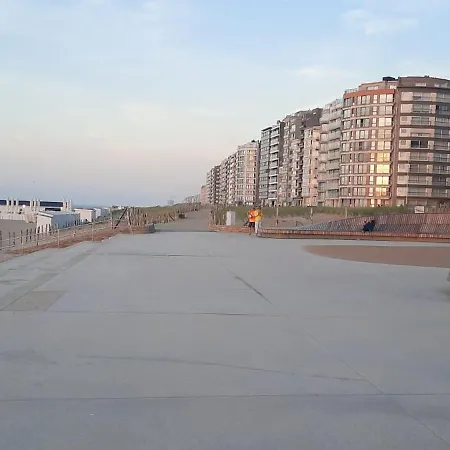 Beachstudio Westende With Sea View Apartament *